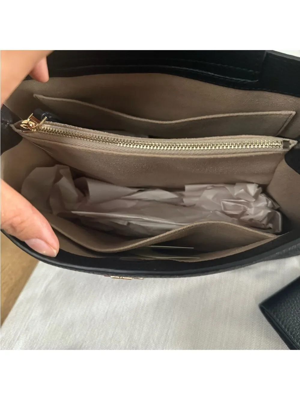 880+! New Tory Burch Britten in black Leather Satchel and Britten bifold wallet